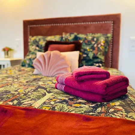 Maison Le V - Proche Semesterbostad