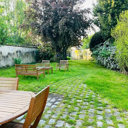 Semesterbostad Maison Le V - Proche