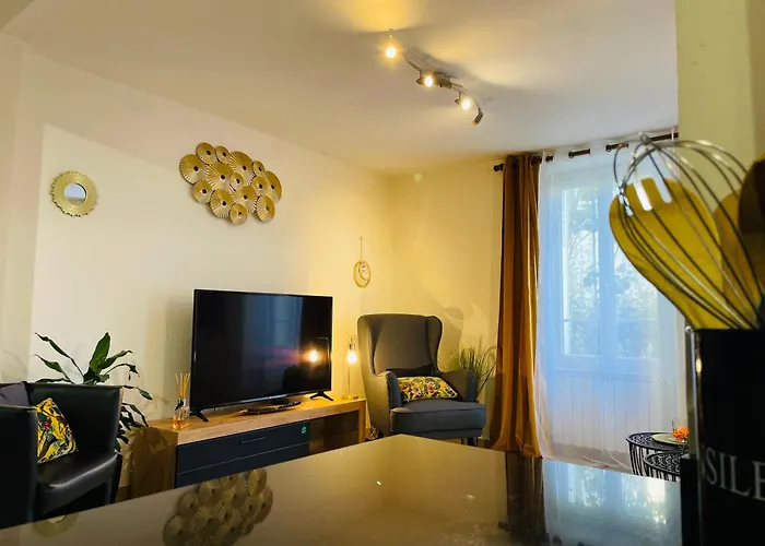 Maison Le V - Proche Dom wakacyjny *
